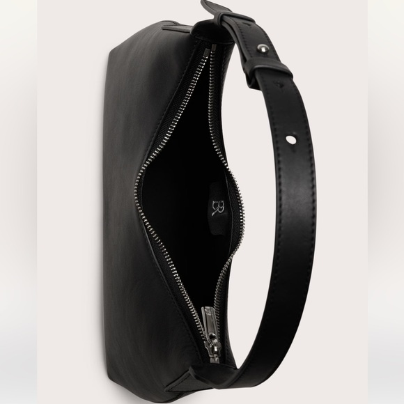 NWT Banana Republic Black LEATHER CRESCENT SHOULDER BAG - Picture 5 of 8